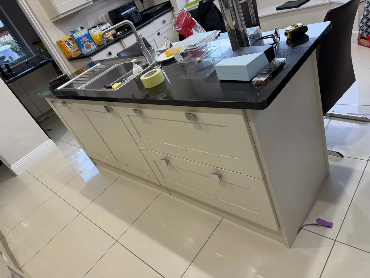 Kitchen - Image 2