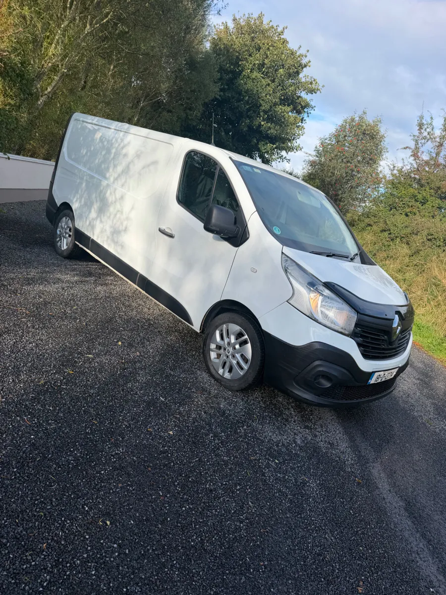 Renault Trafic 2018 - Image 1