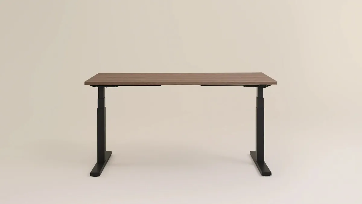 Steelcase Migration SE Sit-to-Stand Desk - Image 1