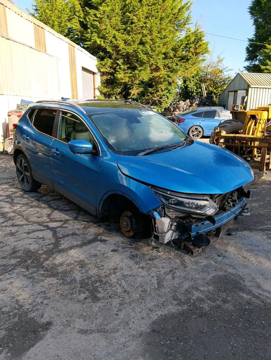 Breaking Nissan qashqai 2015 - Image 1