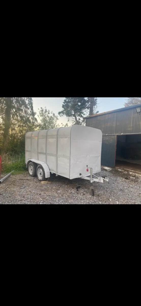 Trailer - Image 2