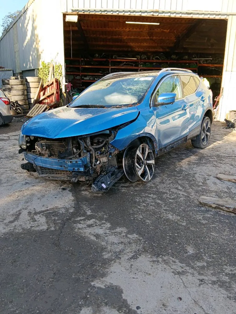 Breaking Nissan qashqai 2015 - Image 4