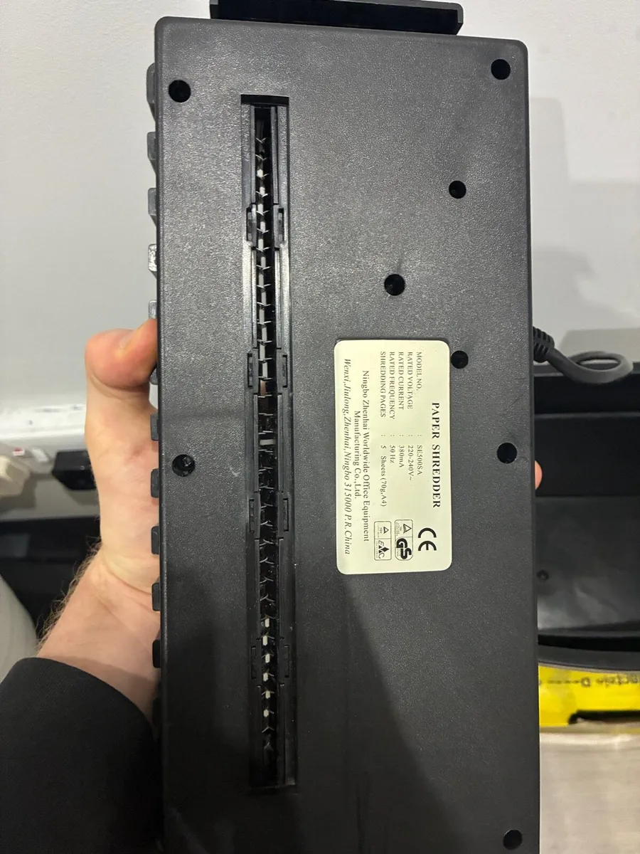 Electric Paper Shredder - Image 4