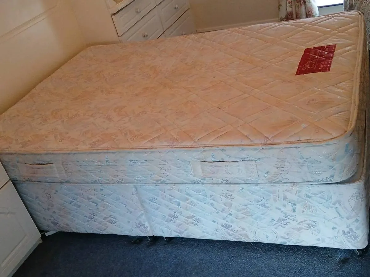Double bed... Base and matching Mattress - Image 1