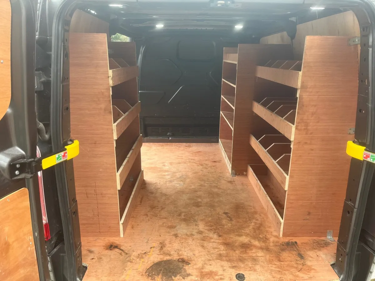 Ford Transit Custom 2021 - Image 4