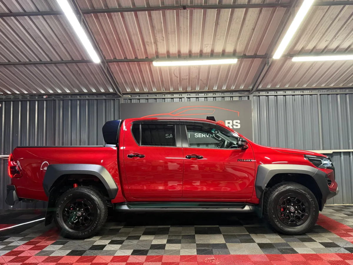 2026 Toyota Hilux Diesel Automatic GR Limited VAT - Image 4