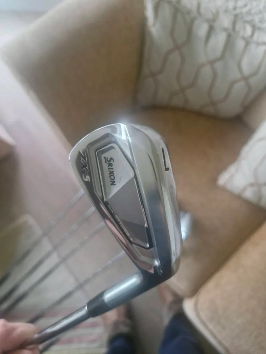 Srixon ZXi5 Irons - Image 1