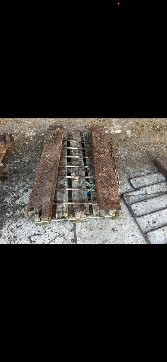 Two Man hole steel covers for slatted tank - Image 2