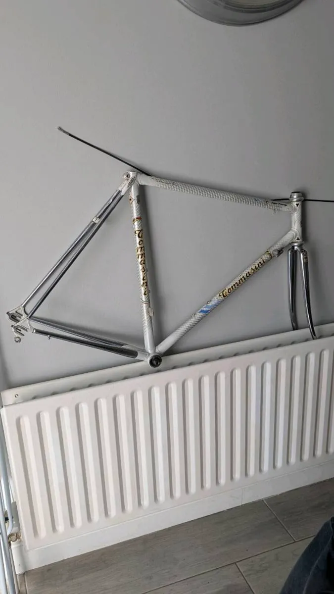 Cycling road frame - Image 3