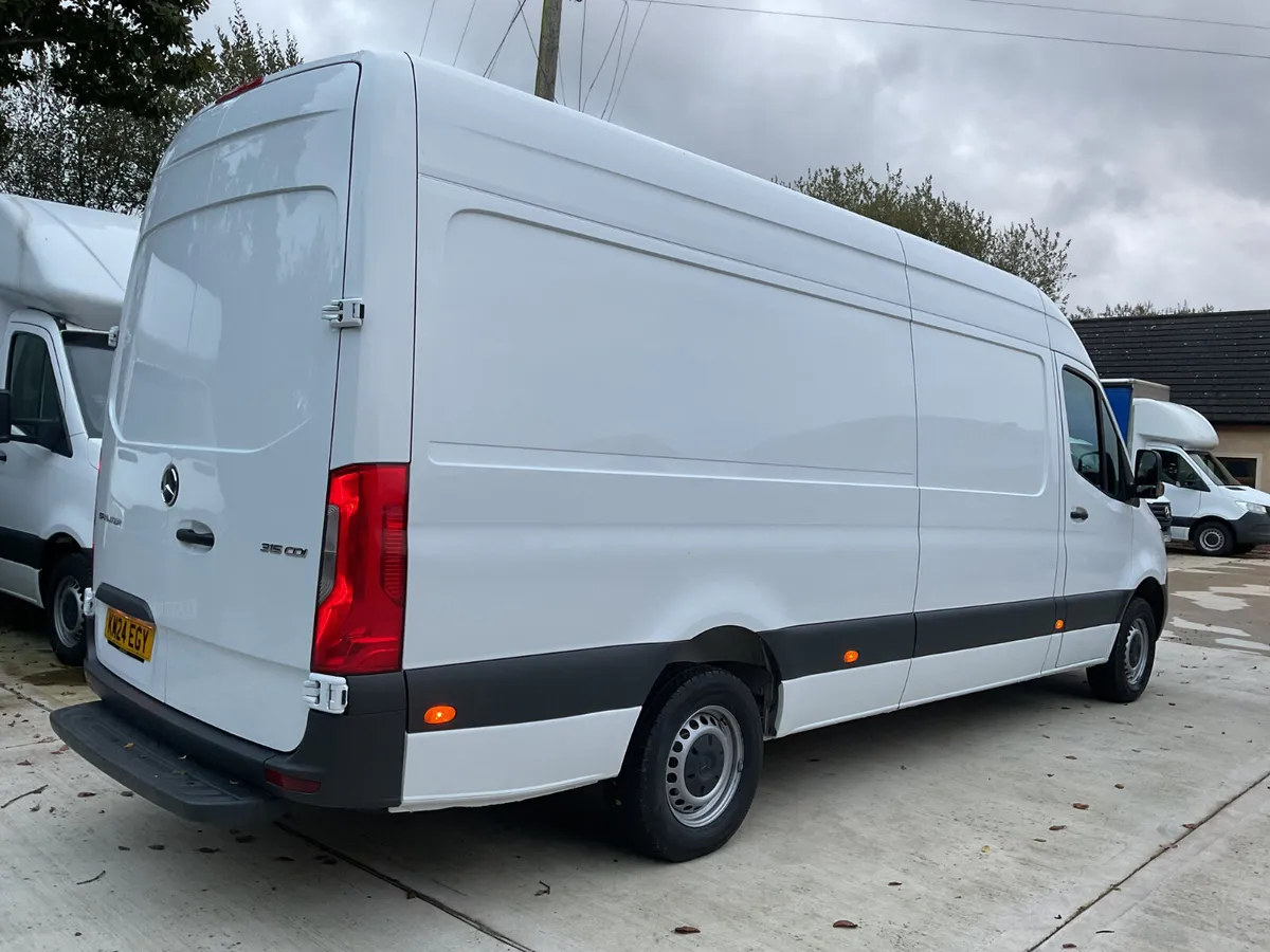 2024 Mercedes Sprinter Lwb - Image 3