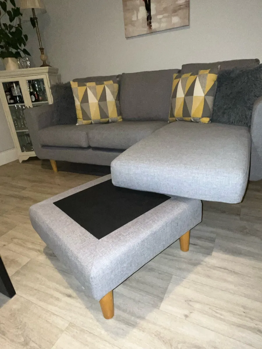 Grey 3 seater couch/sofa - Image 3