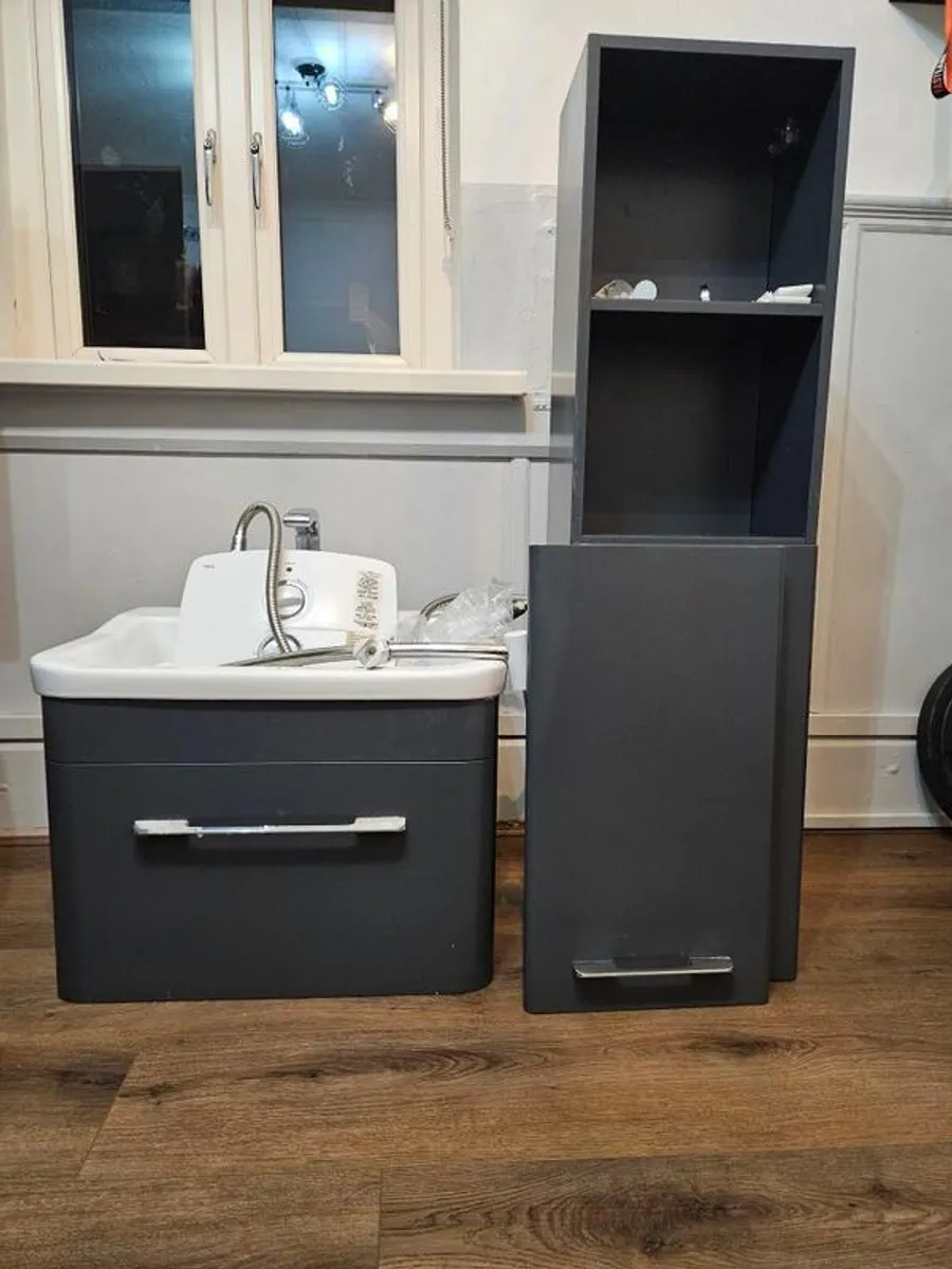 Vanity unit & Tallboy in grey - Image 1