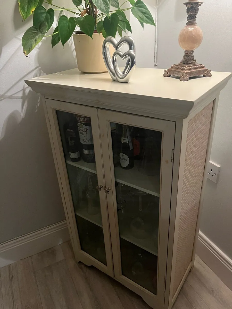 Glass door cabinet - Image 4