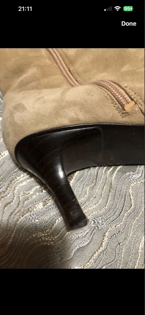 Ladies Nine West boots size 5 €15 - Image 3