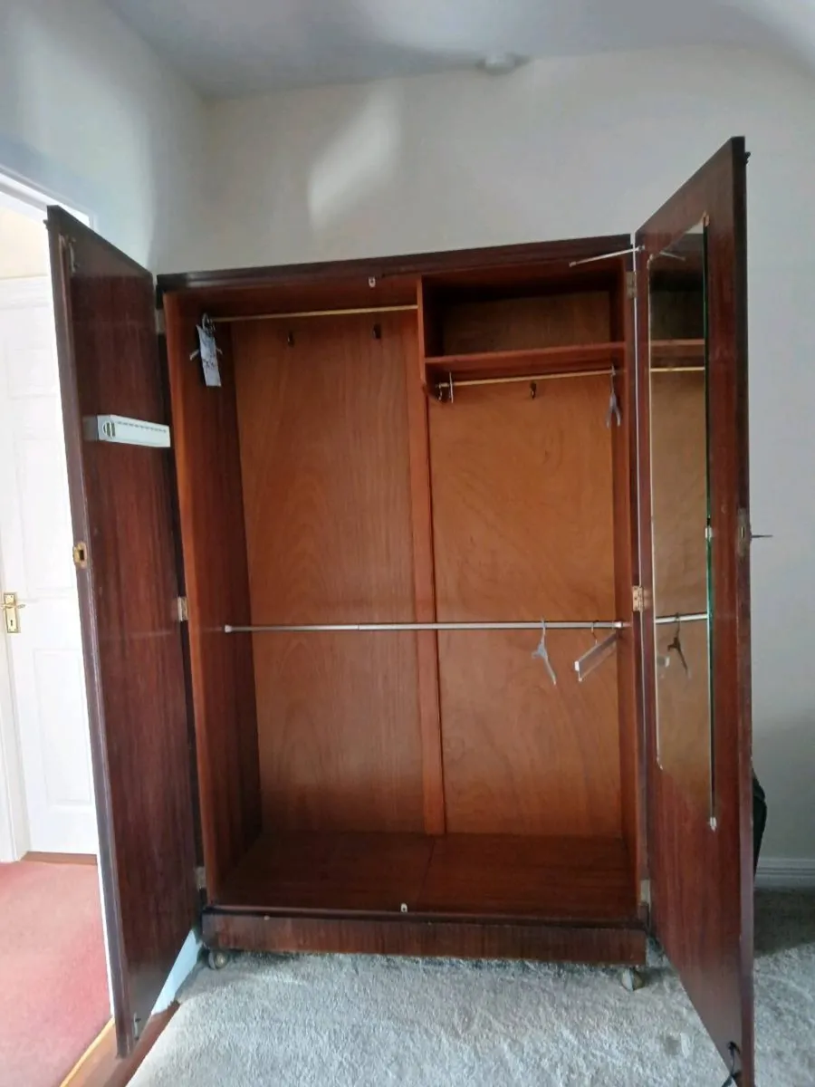 Big double Wardrobe - Image 2