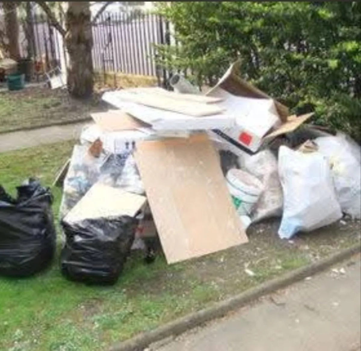 Rubbish removal - Image 2