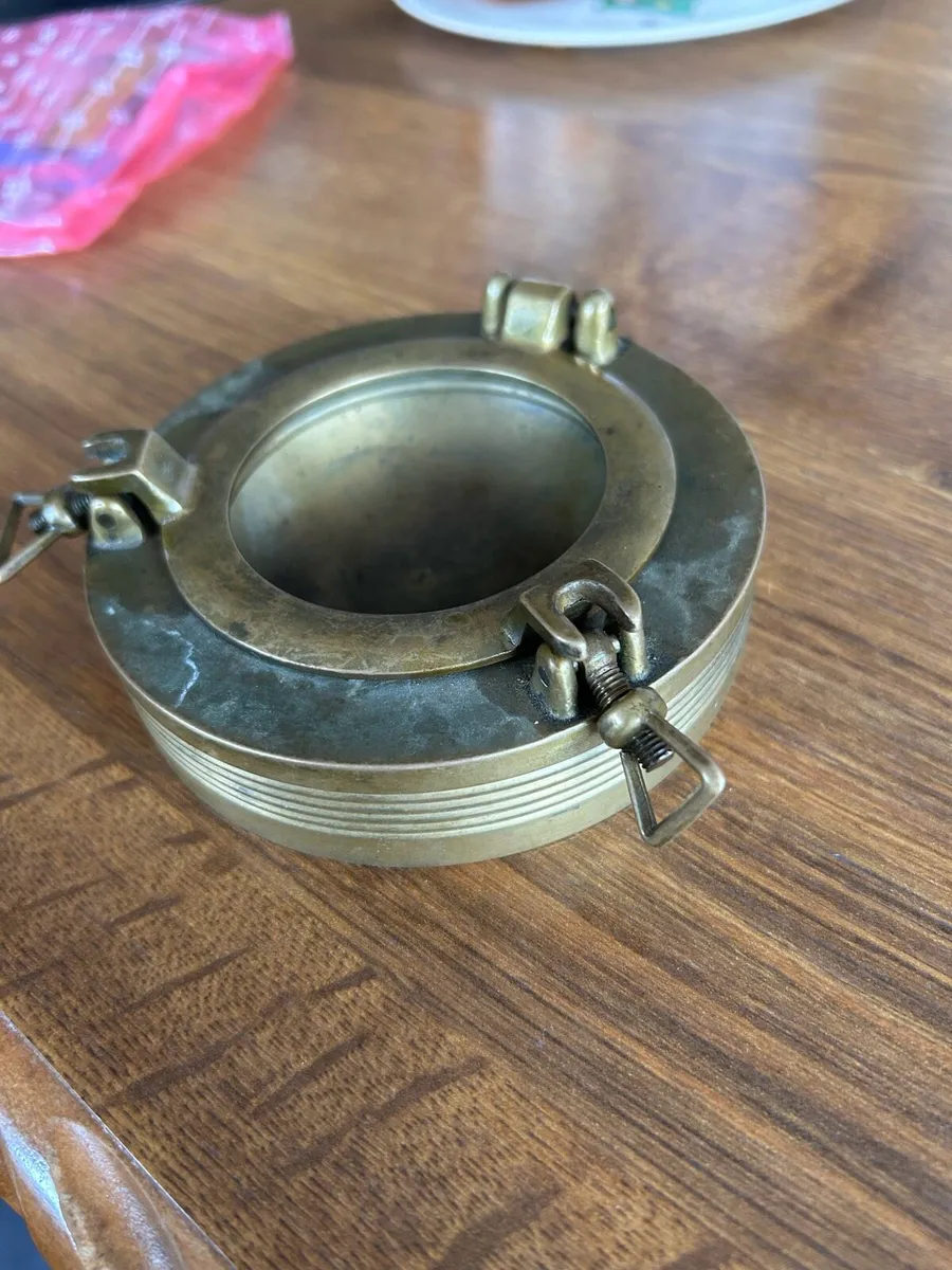 Brass Ash Tray or Coin Holder - Image 2