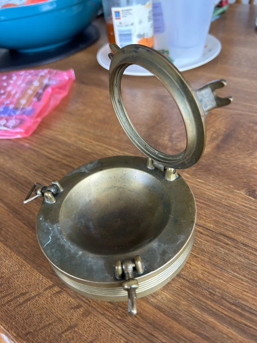 Brass Ash Tray or Coin Holder - Image 3
