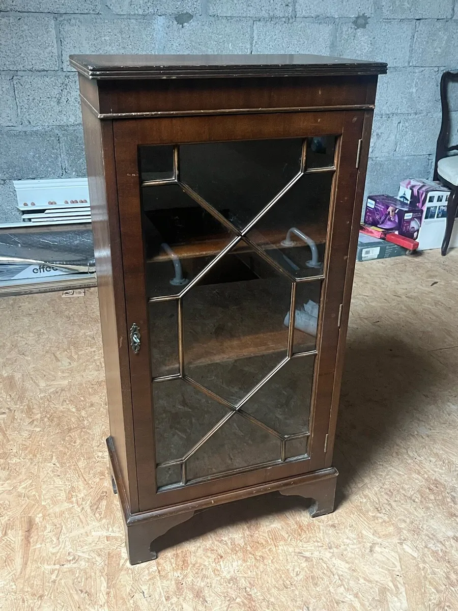 Mahogany Display Cabinet - Image 2
