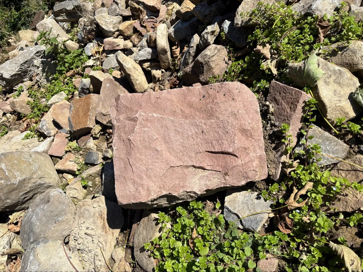 Building stone. - Image 3