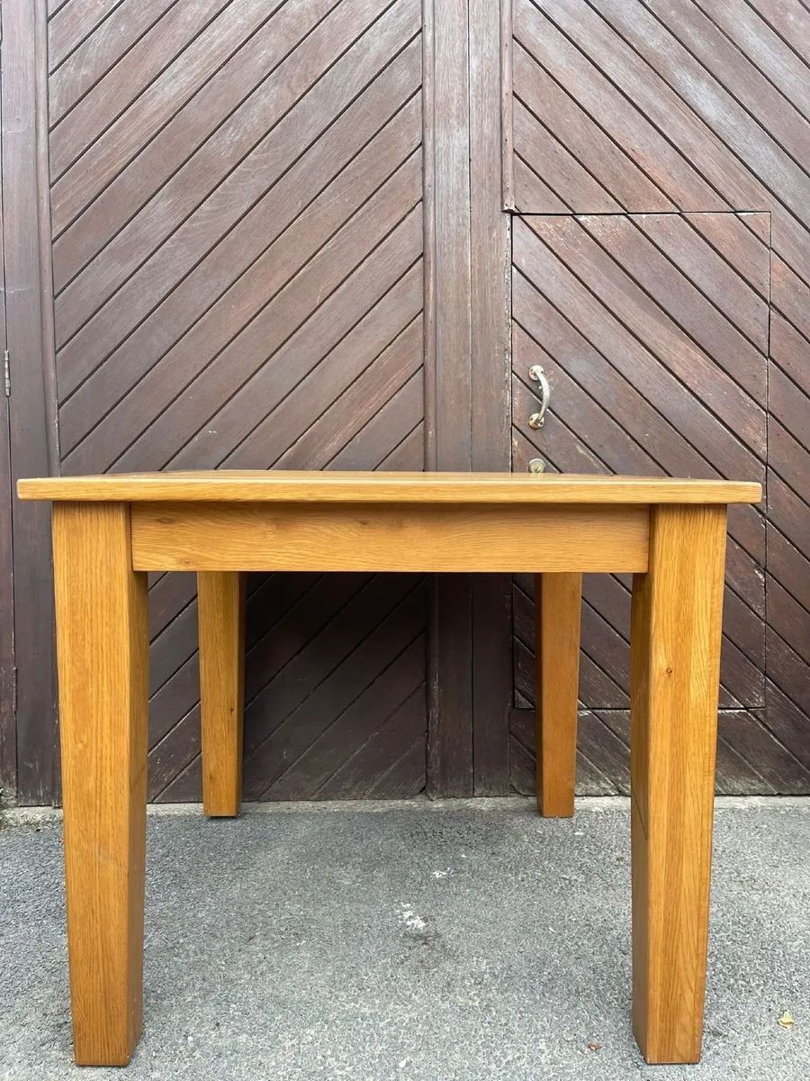 Oak table