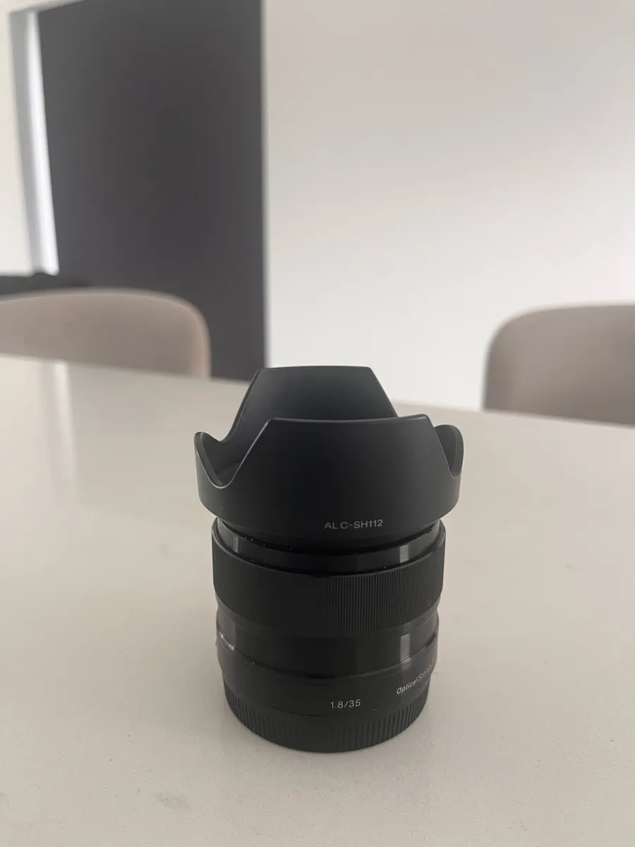 Sony E 35mm f/1.8 OSS Lens - Image 1