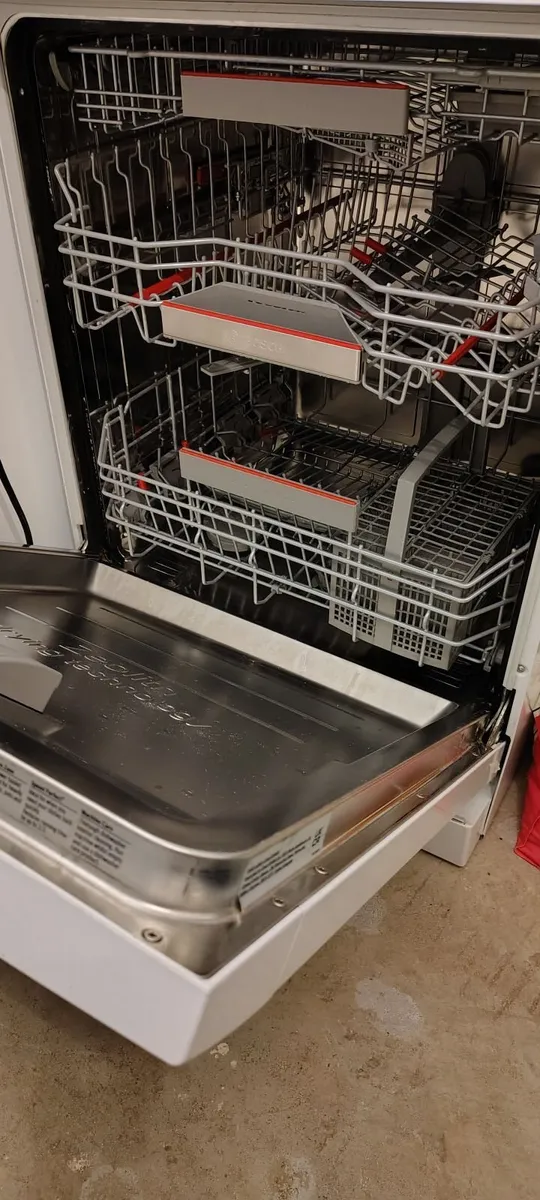 Dishwasher - Image 4