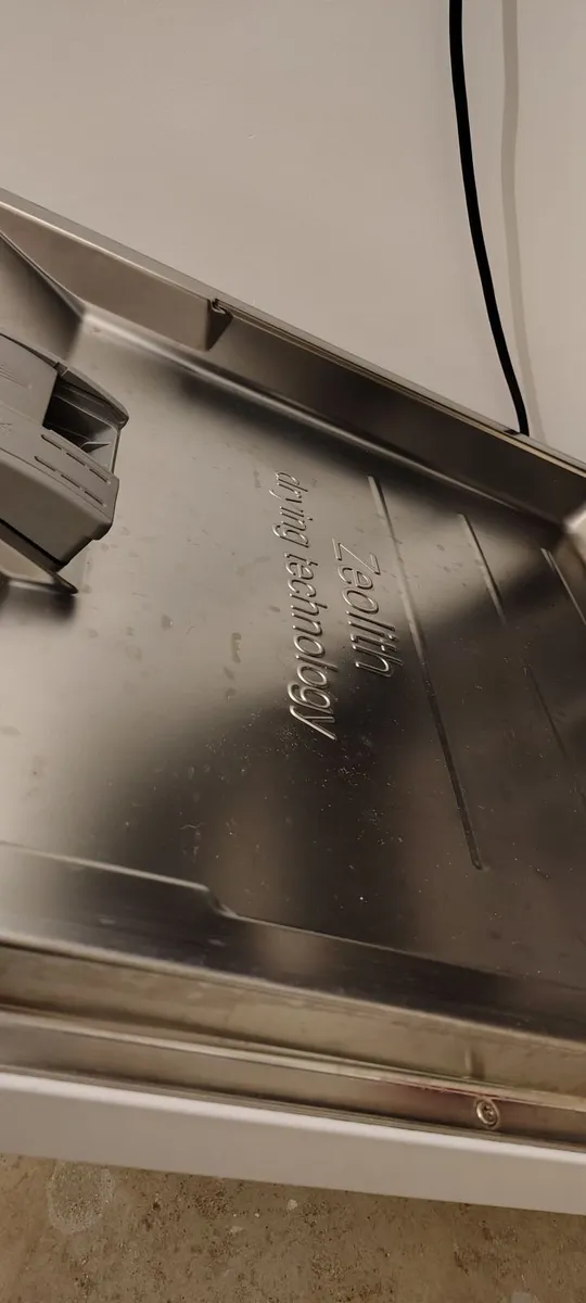 Dishwasher - Image 3