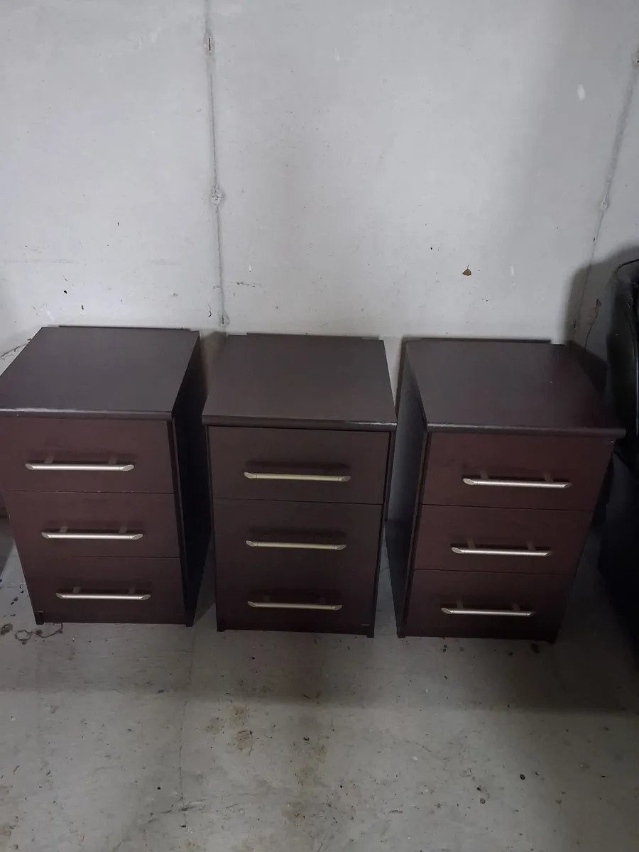 Lockers - Image 1