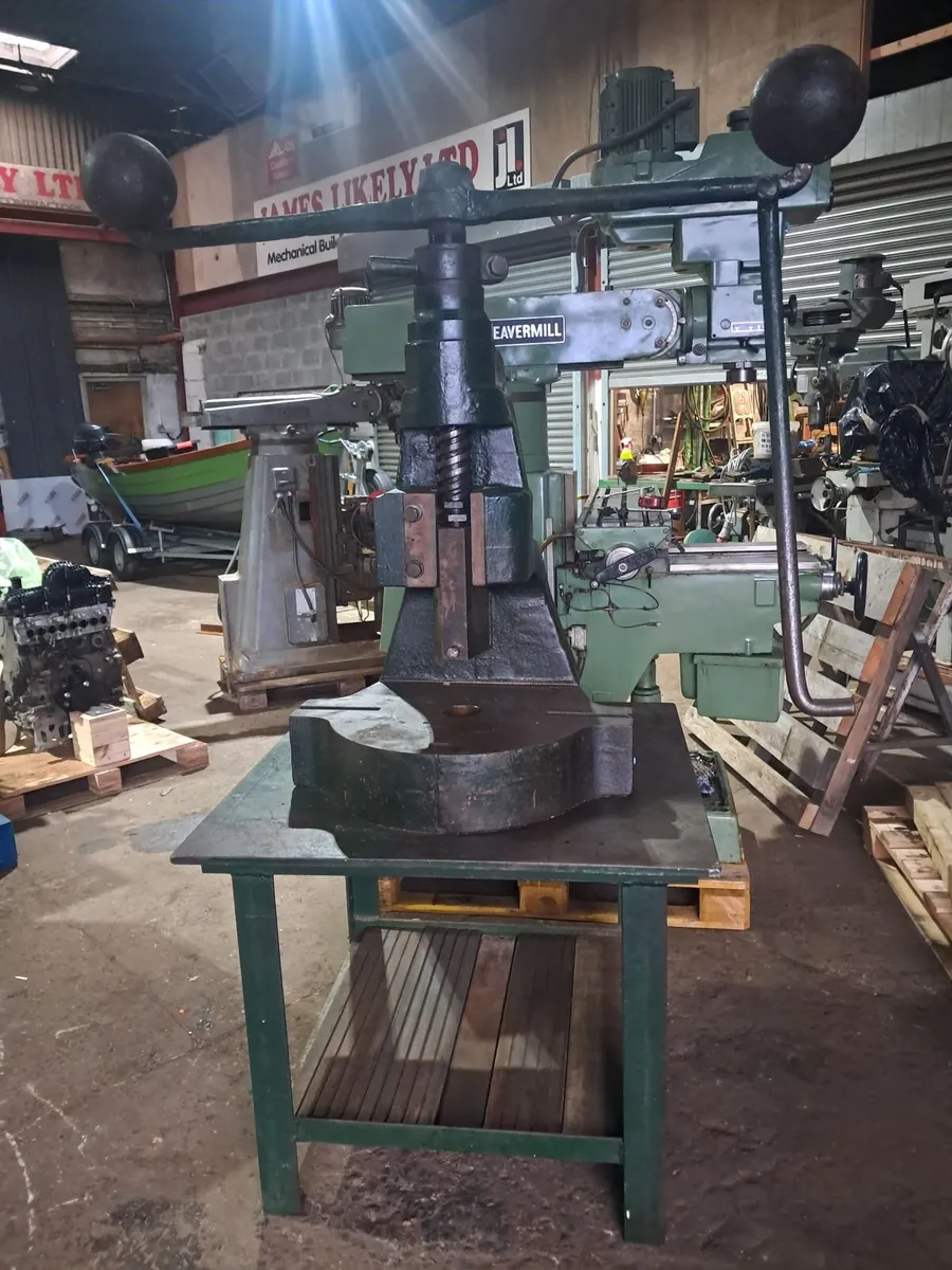Milling machine - Image 1