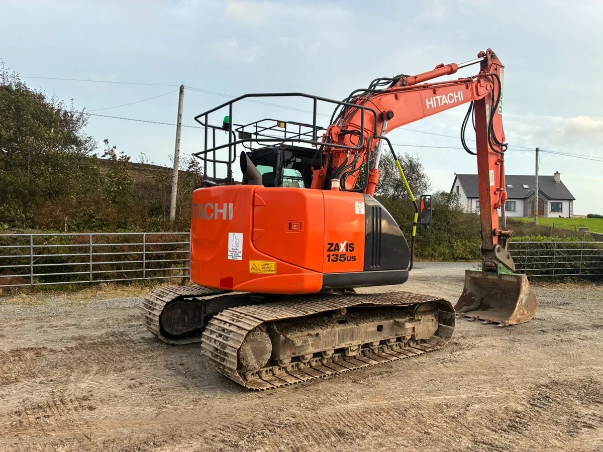 Hitachi zaxis 135-5 - Image 3