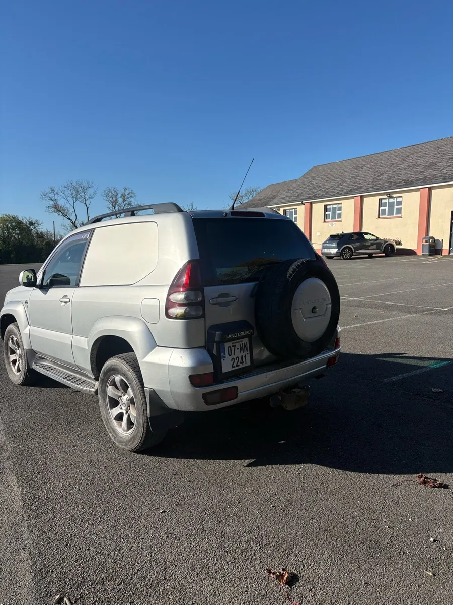 Toyota Land Cruiser - Image 4