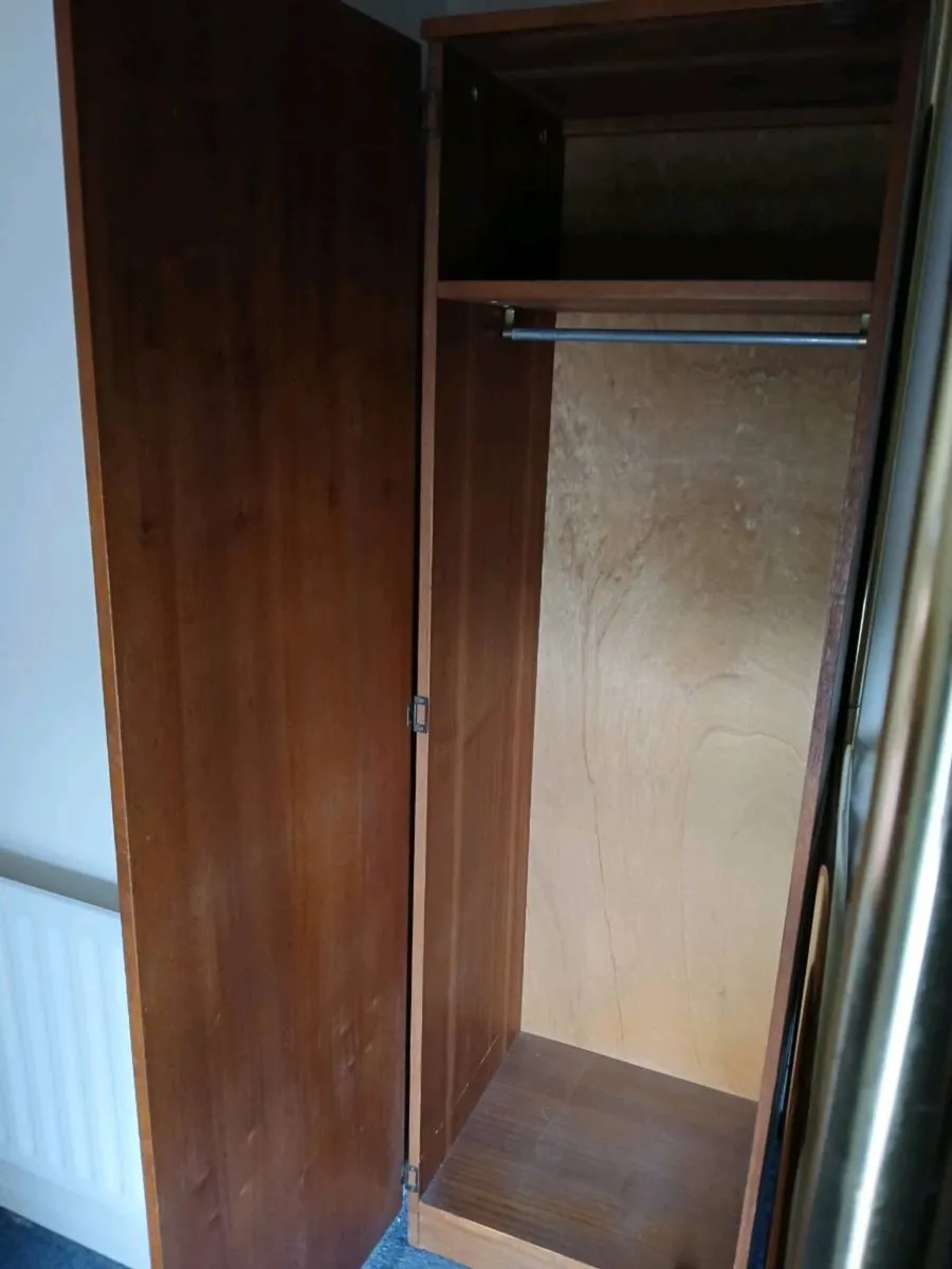 Two matching Single Wardrobes and chest of drawers - Image 2