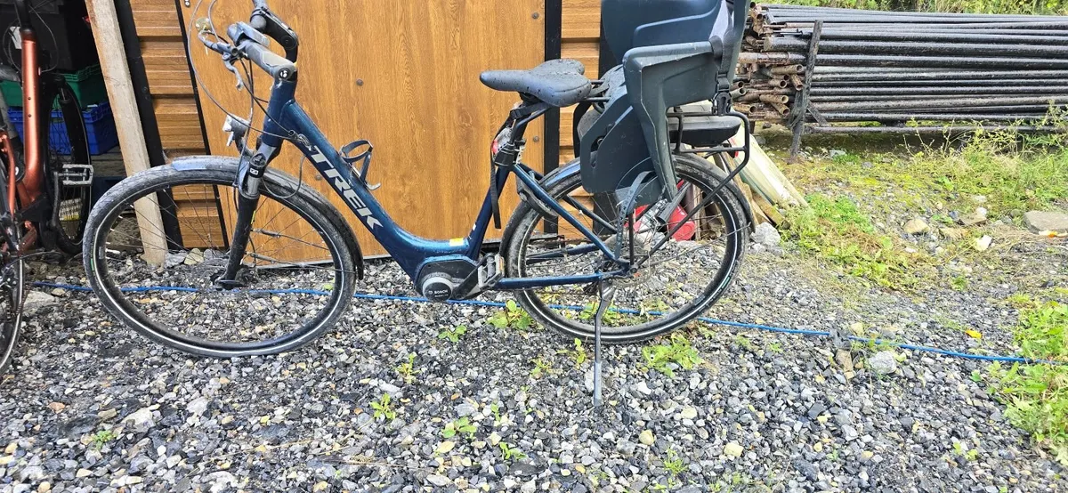 Trek Verve + Low Step Electric Hybrid Bike x 2 - Image 4