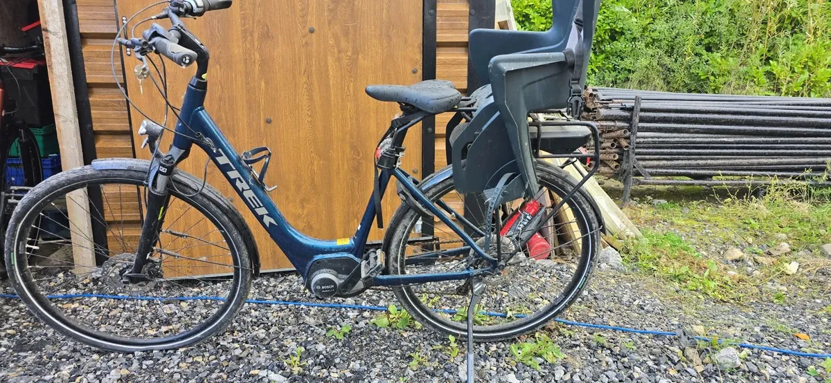 Trek Verve + Low Step Electric Hybrid Bike x 2 - Image 3
