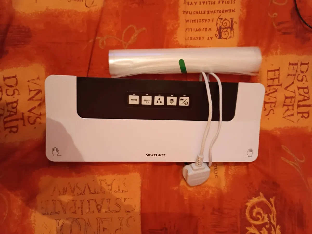 Sous Vide & Vacuum Sealer Bundle - Image 3