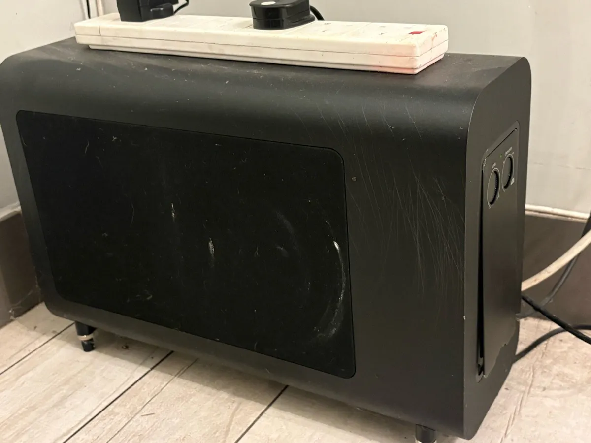 Soundbar and subwoofer for sale - Image 2