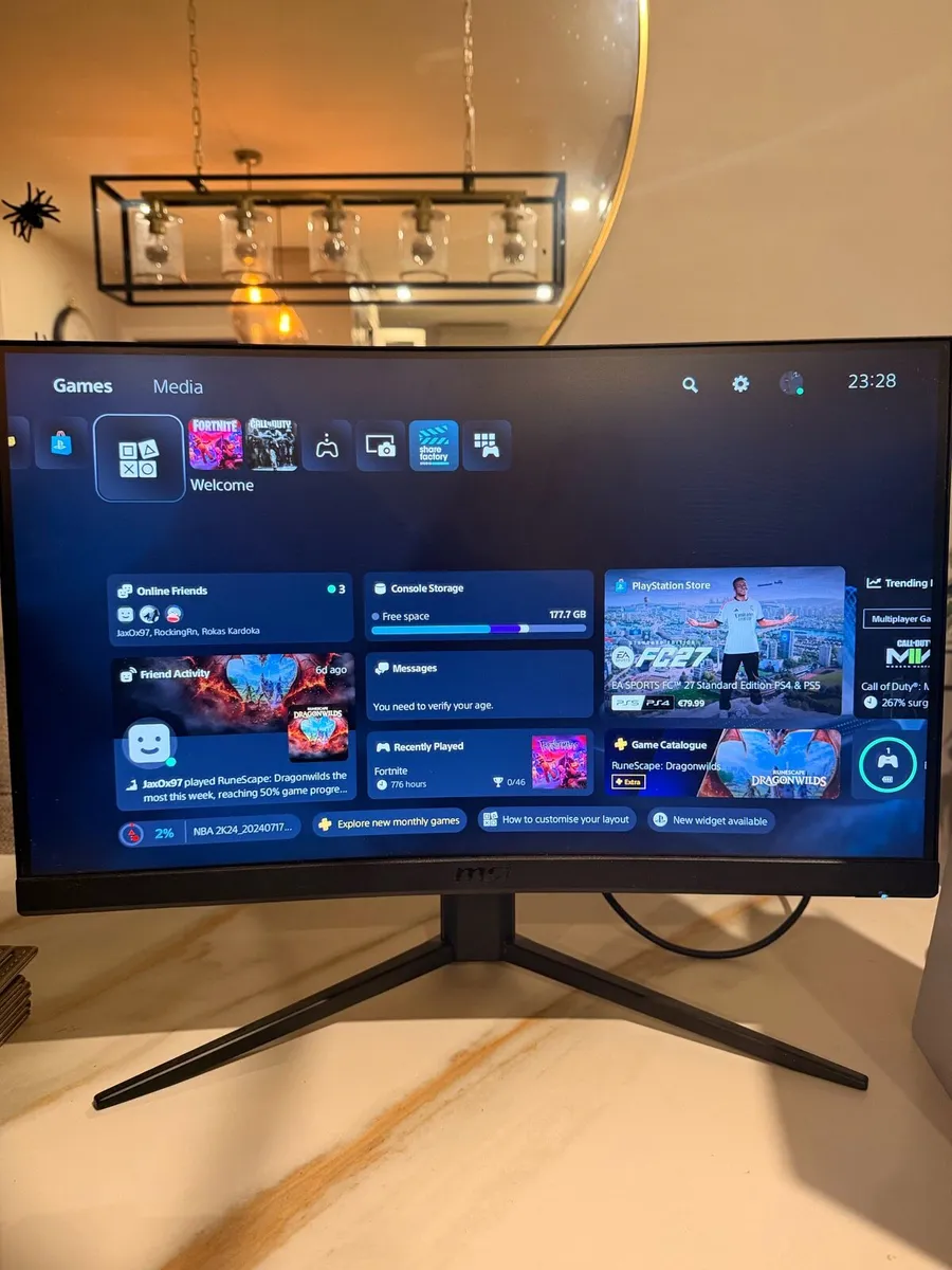 PS 5 digital and gaming monitor - Image 2