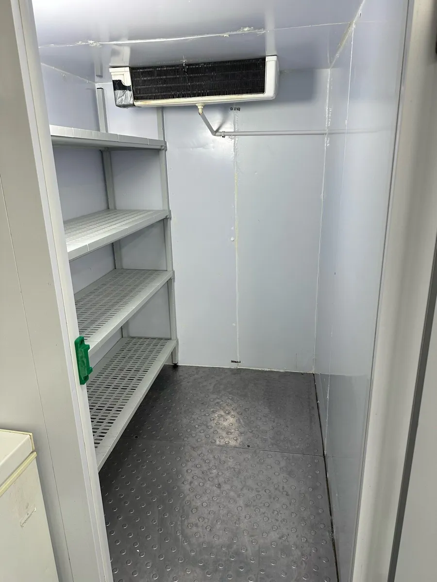 commercial walk-in cold room, - Image 1
