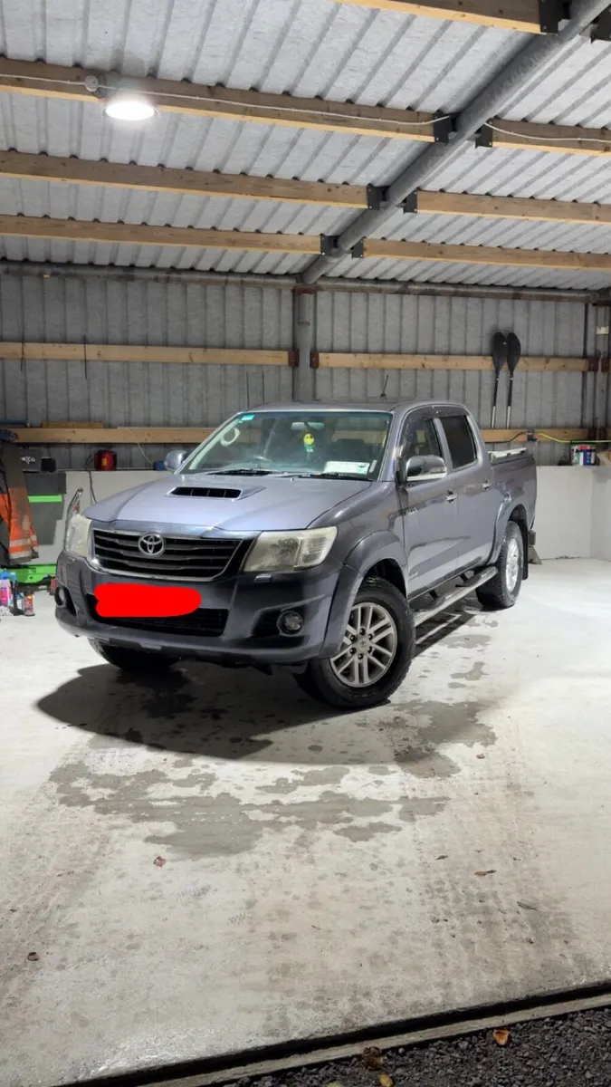 Toyota Hilux 2013 - Image 1