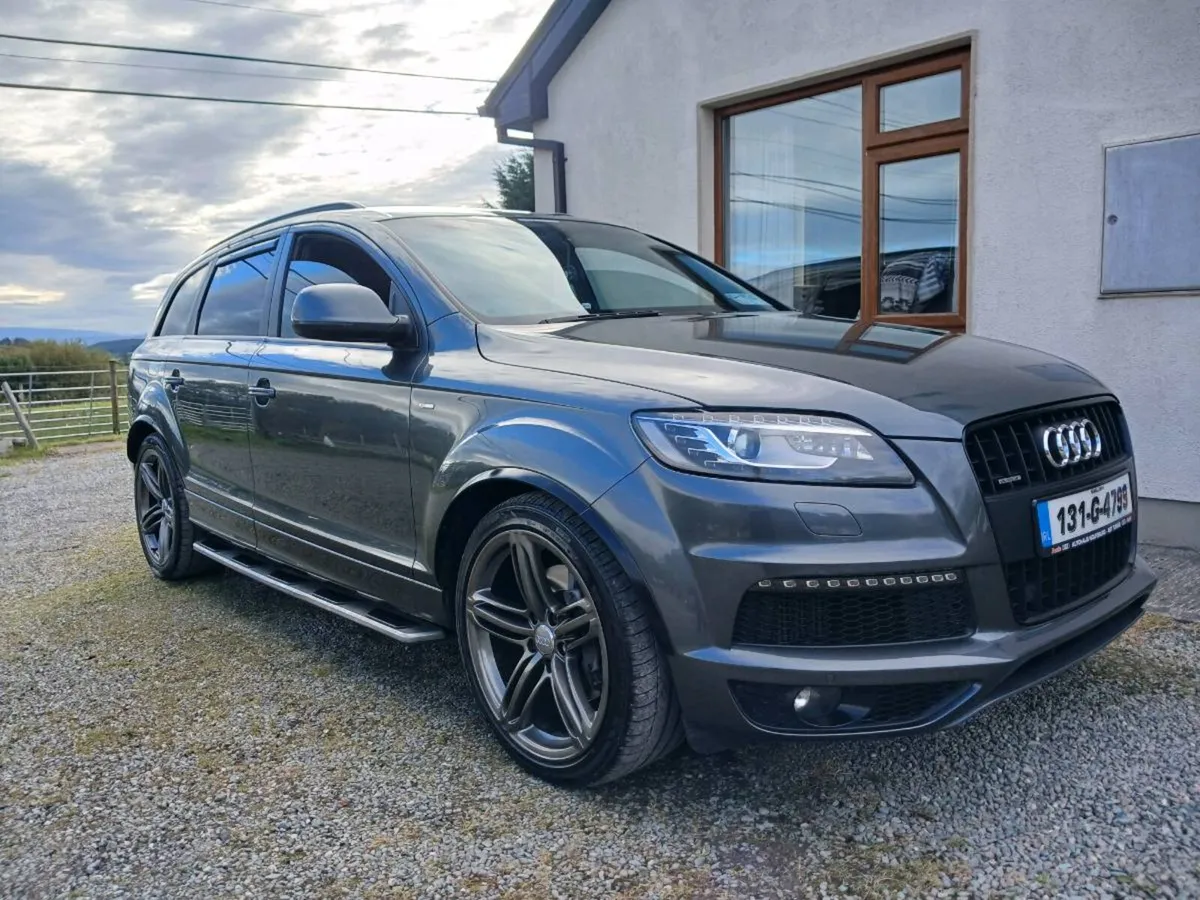 Audi Q7 - Image 1