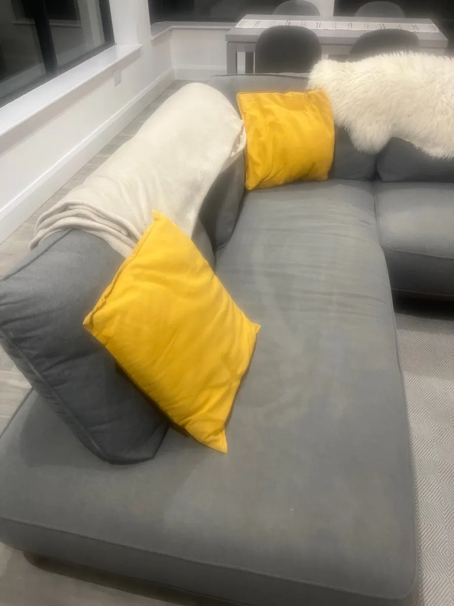 Sofa - Image 3