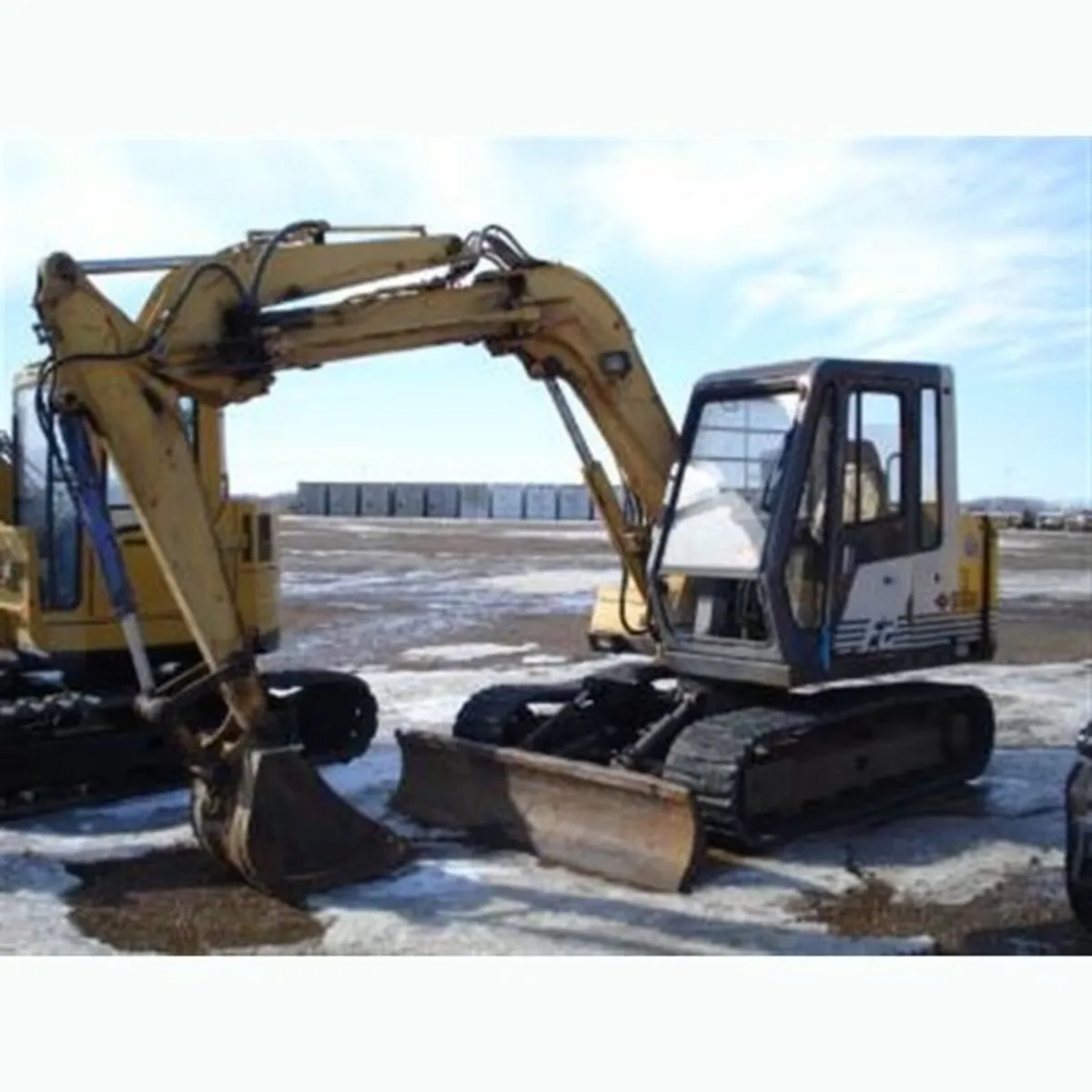 SUMITOMO 7 TON DIGGER - Image 1