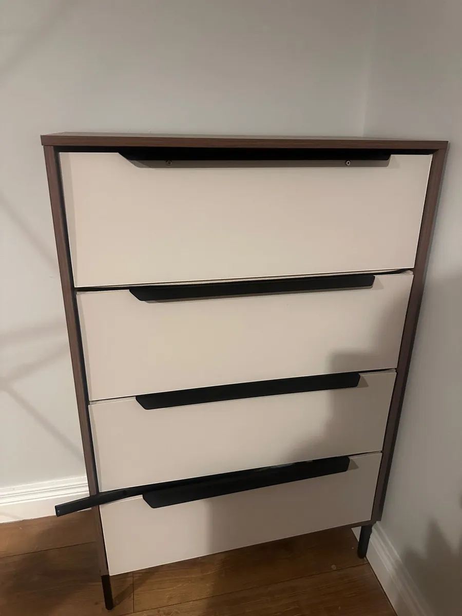 4-Drawer Chest of Drawers - Image 1