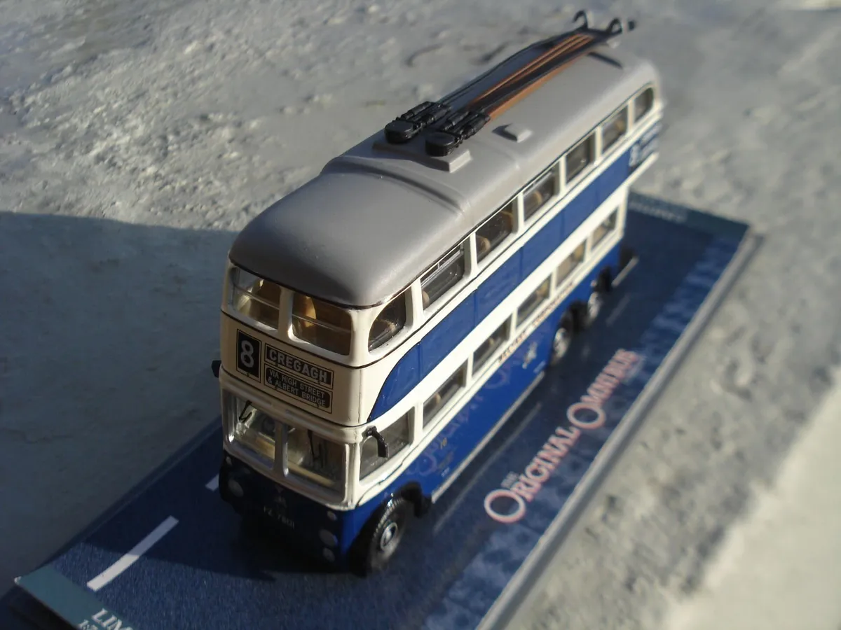 CORGI OOC BELFAST CORPORATION TROLLEY BUS. - Image 4