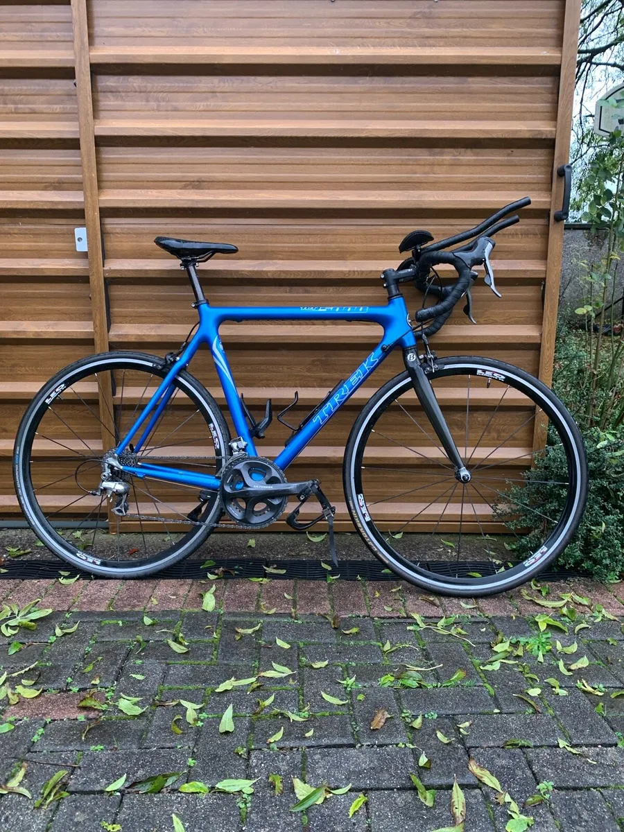 Trek 5000 Carbon Road Bike - Image 1