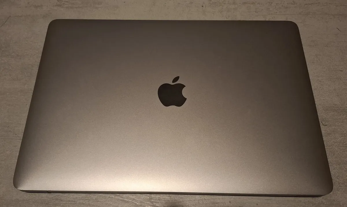 Apple MacBook Air M1 13" Laptop - Image 2