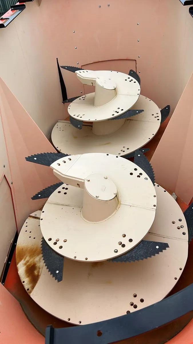 Abbey vf2450 diet feeder in stock - Image 2
