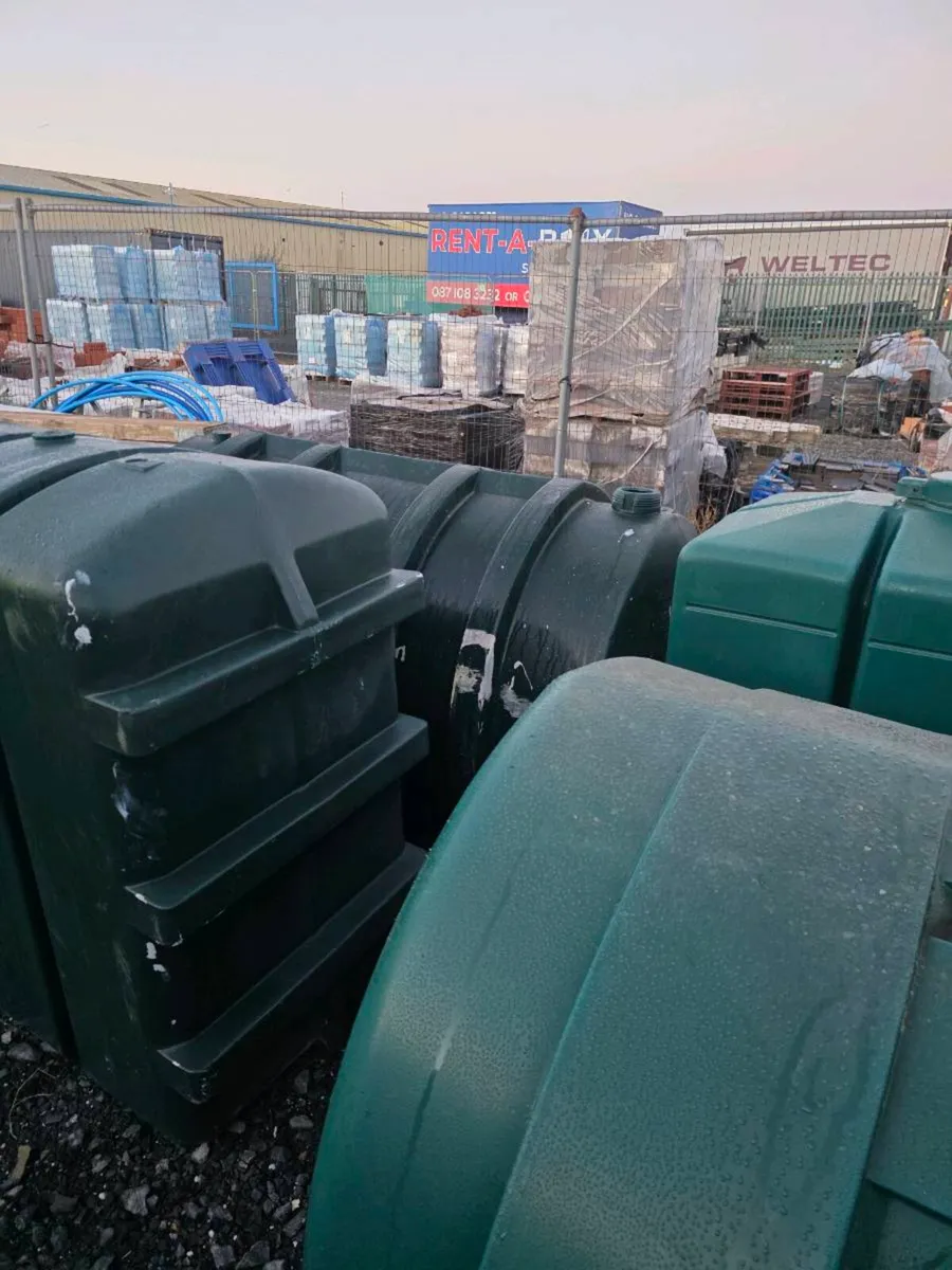 Oil tank - Image 3