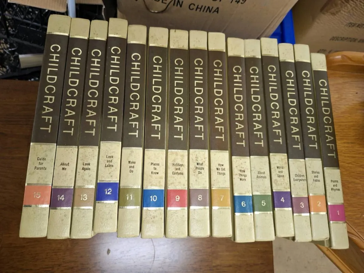 Vintage Childcraft books 1 to 15 - Image 1